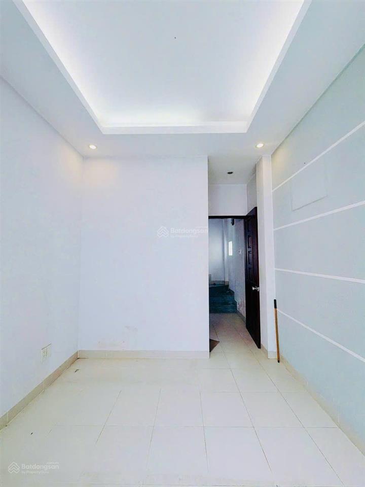 Giá tốt hiện tại trục đường tôn đản chỉ 3ty5
