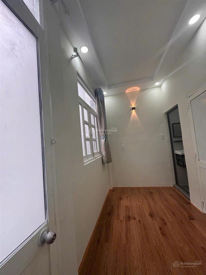 Nhà 3 tầng btct khu vực đường số q4