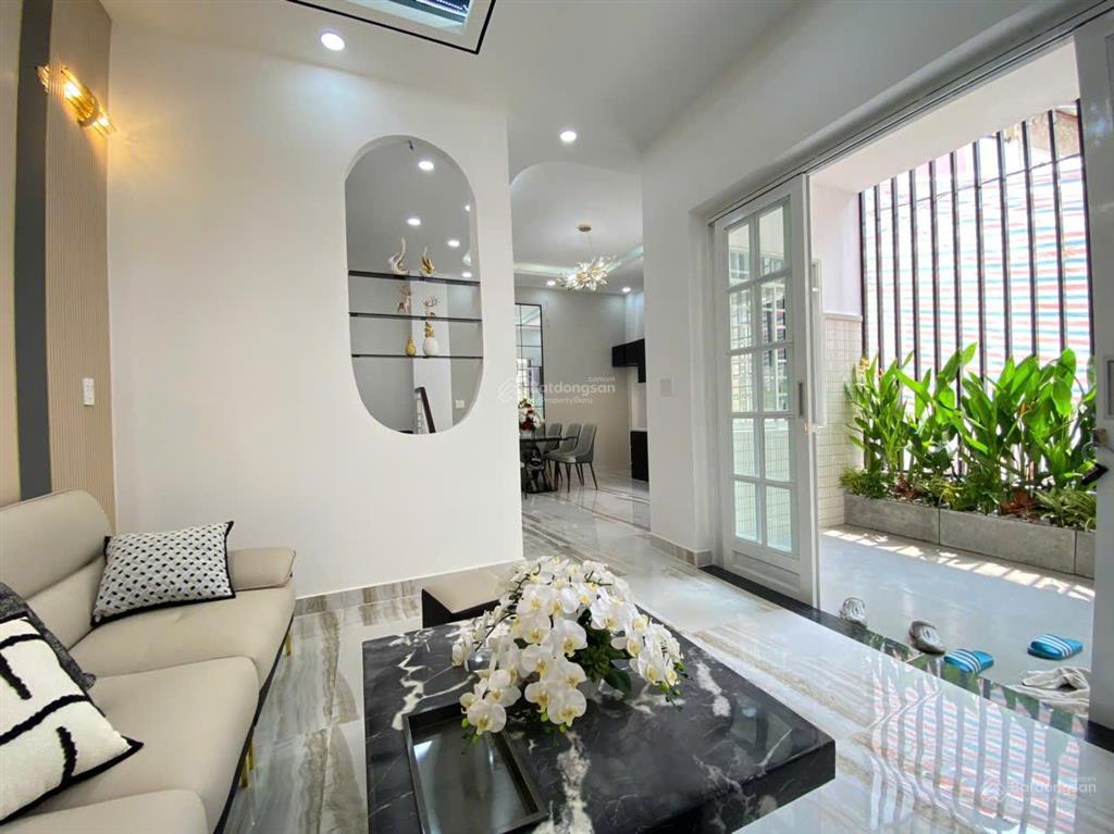 Mặt tiền âu dương lân, quận 8, ngang trên 6m