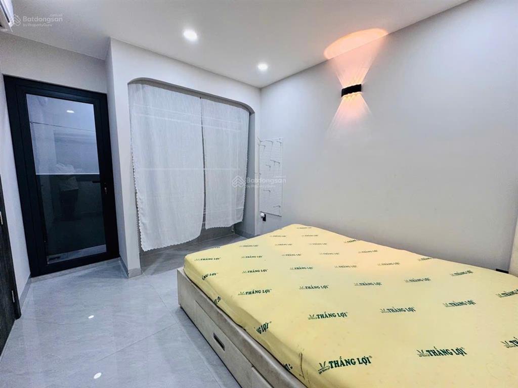 Full nội thất 2 tầng căn góc q4  giá chỉ 5,65 tỷ