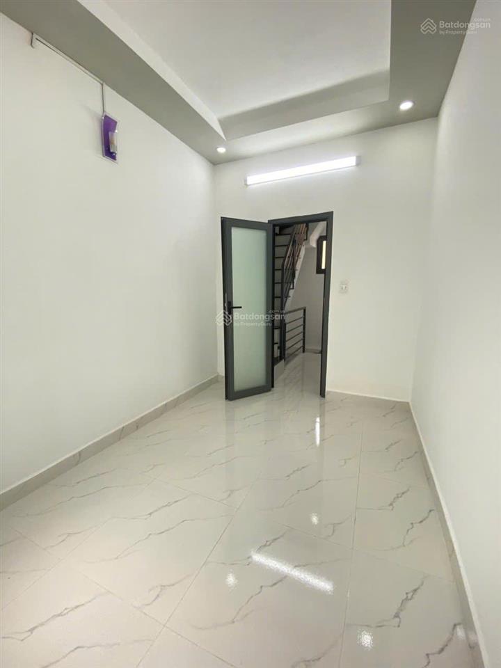 Nhà 4 tầng hoàng diệu chỉ hơn 2 tỷ