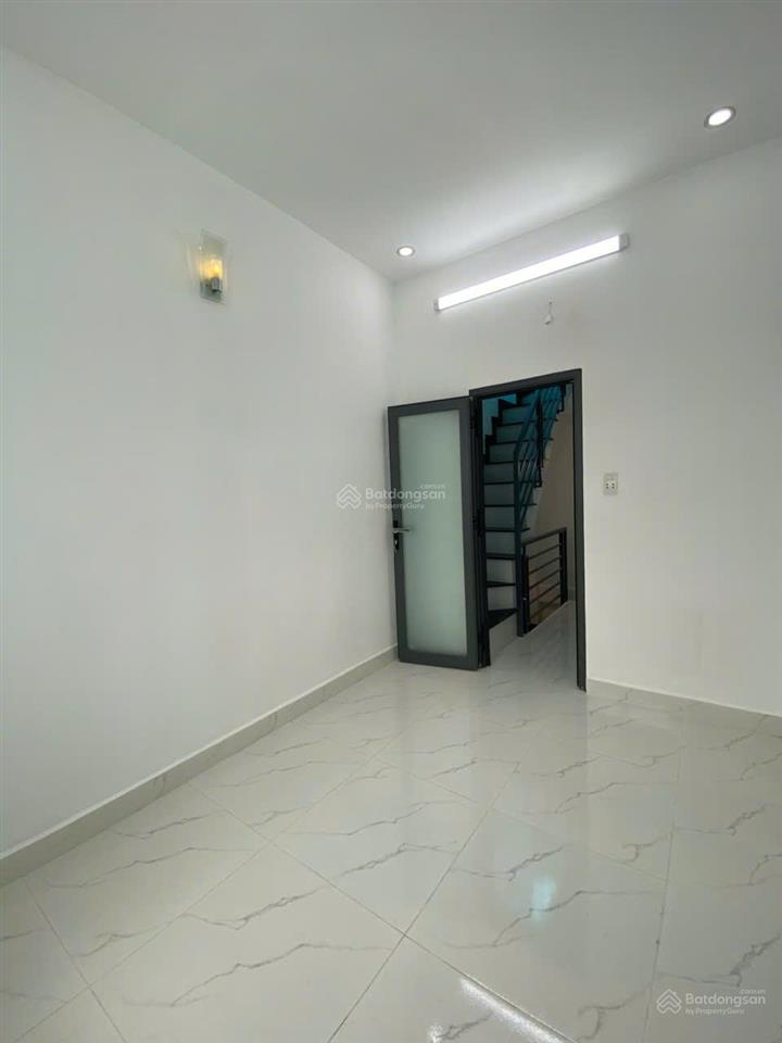 Nhà 4 tầng hoàng diệu chỉ hơn 2 tỷ