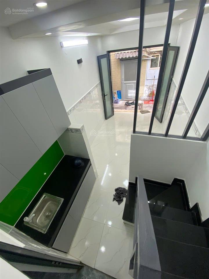 Nhà 4 tầng hoàng diệu chỉ hơn 2 tỷ