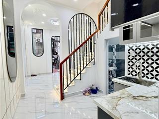 Trung tâm quận 4 khu ẩm thực 20 thước