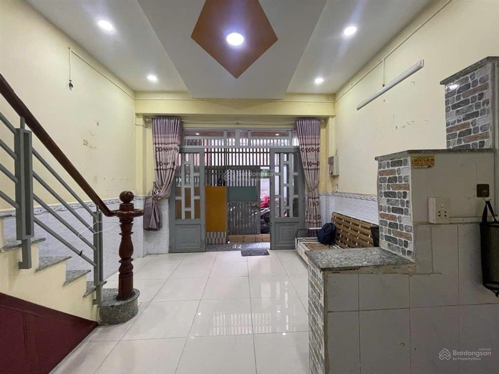 Tôn đản  ngang 4,2m  chỉ 3,2 tỷ (bank hỗ trợ)