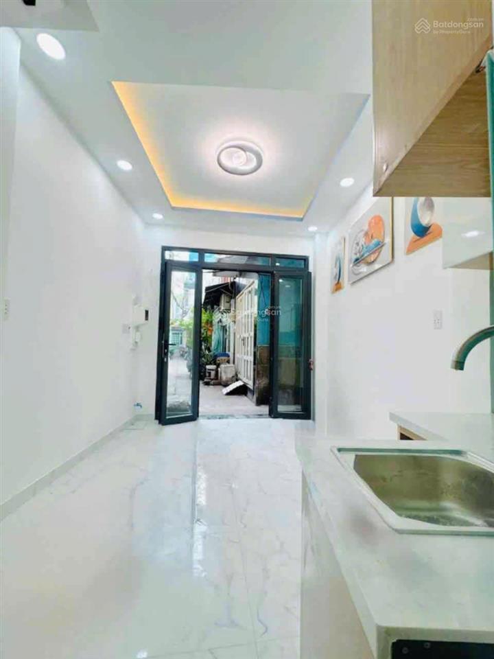 Nhà đúc 3 tầng khu vip p.3 q.8 giá 2,88 tỷ