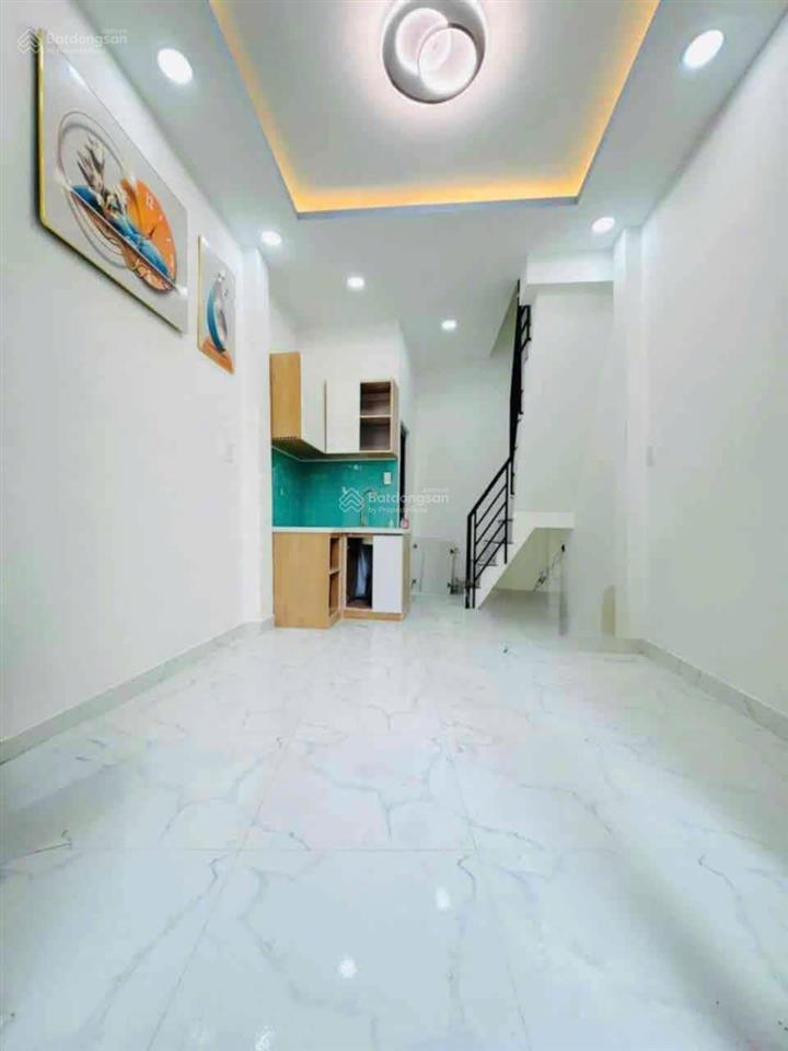 Nhà đúc 3 tầng khu vip p.3 q.8 giá 2,88 tỷ