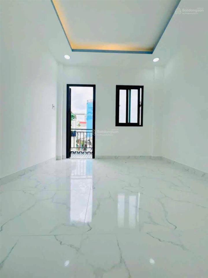 Nhà đúc 3 tầng khu vip p.3 q.8 giá 2,88 tỷ