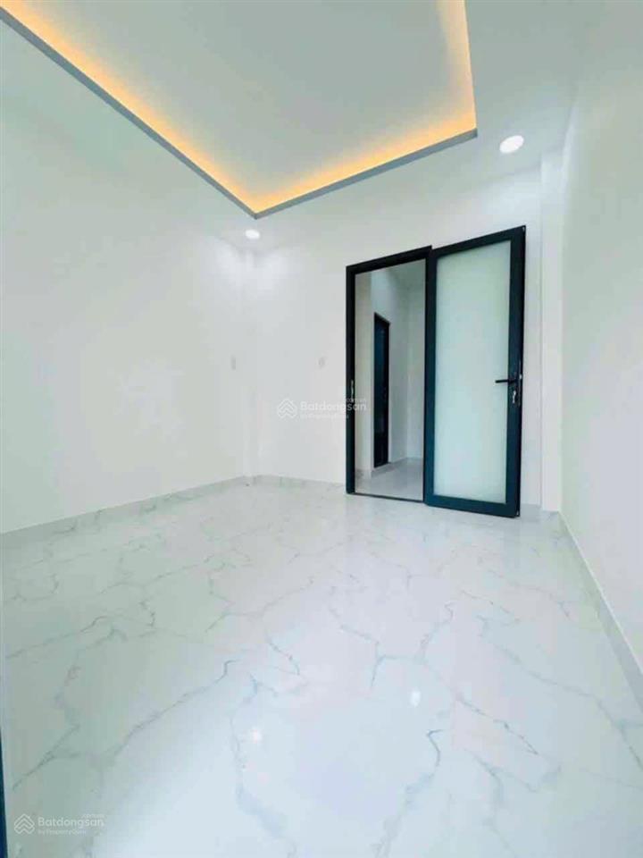 Nhà đúc 3 tầng khu vip p.3 q.8 giá 2,88 tỷ