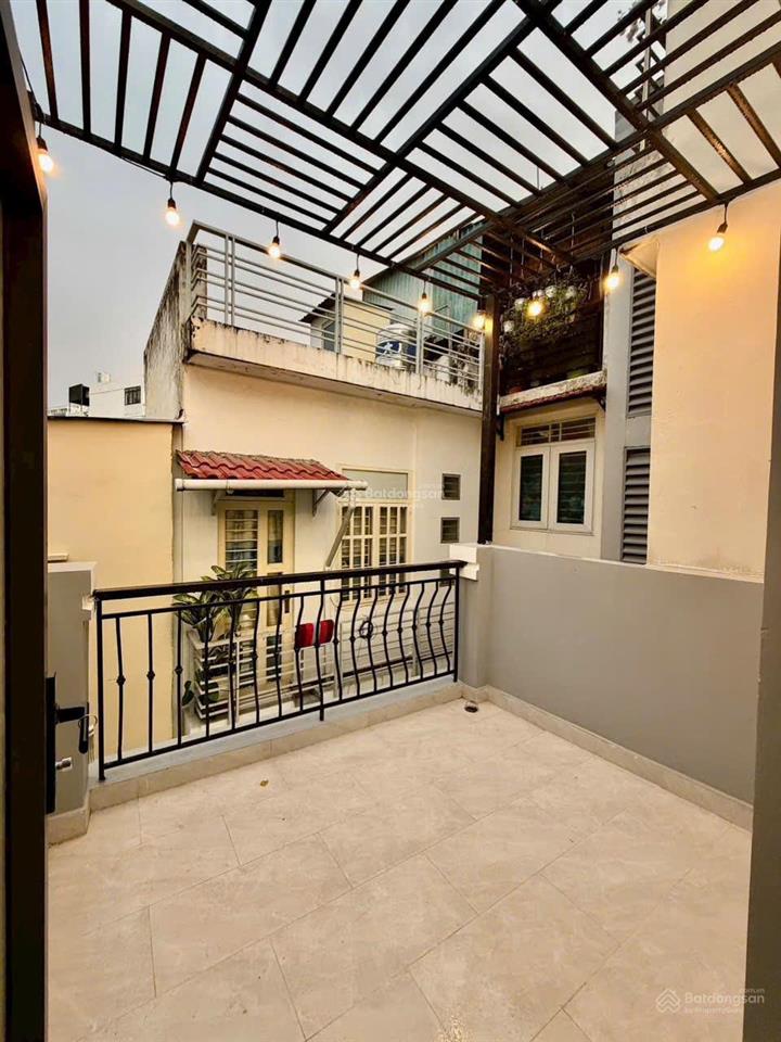 Bán nhà đẹp 03 tấm quận 4 khu dân cư hiện hữu