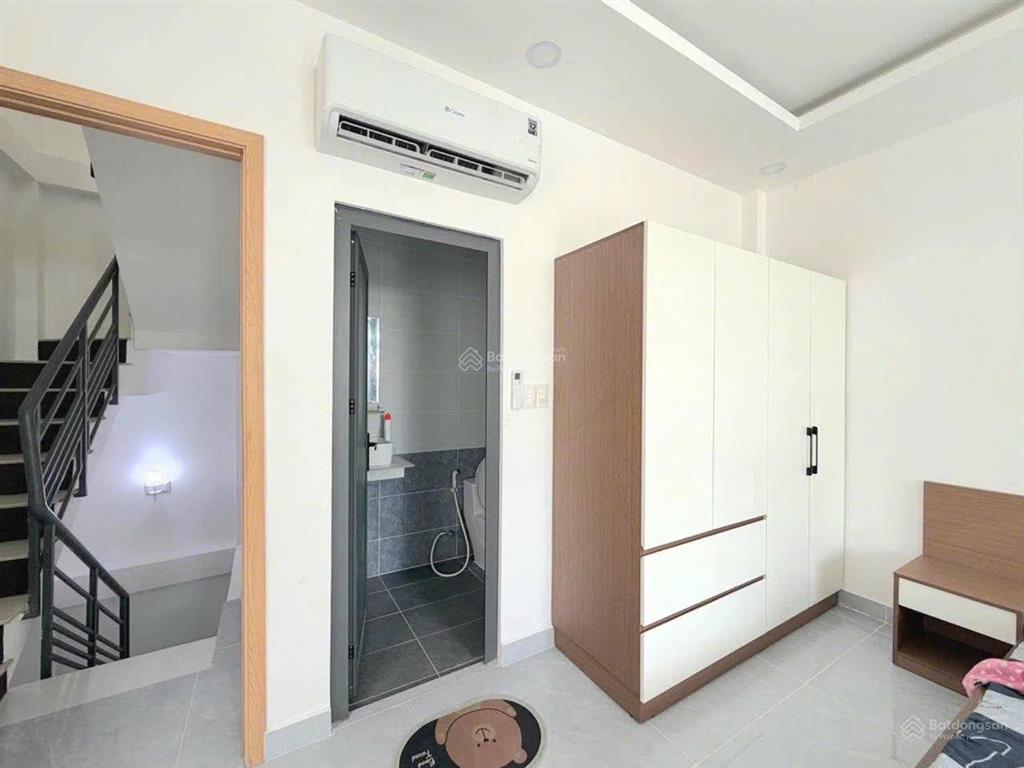 Bán nhà q4  45m2, 4 tầng, cho thuê hoặc ở (7,6 tỷ)