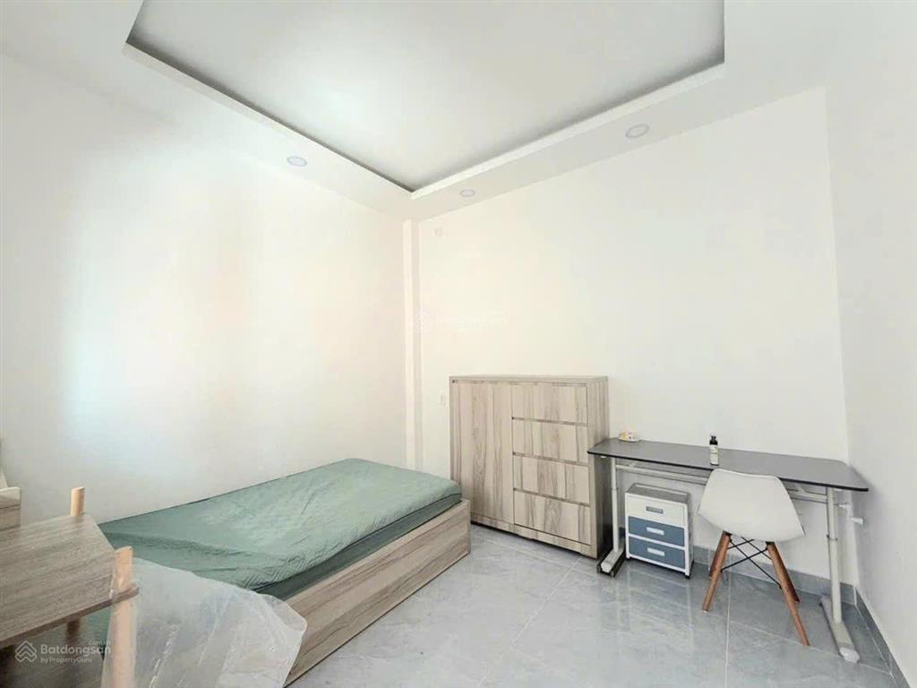 Bán nhà q4  45m2, 4 tầng, cho thuê hoặc ở (7,6 tỷ)