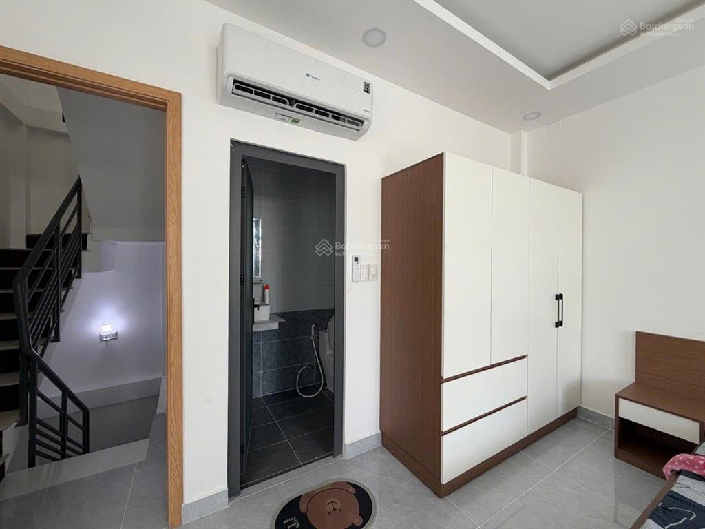 Bán nhà q4  45m2, 4 tầng, cho thuê hoặc ở (7,6 tỷ)