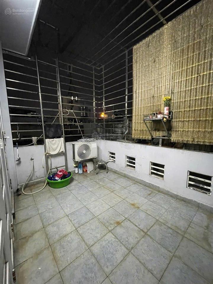 Nhà 3 tầng q7, dt 40m2, giá chào 3,5 tỷ