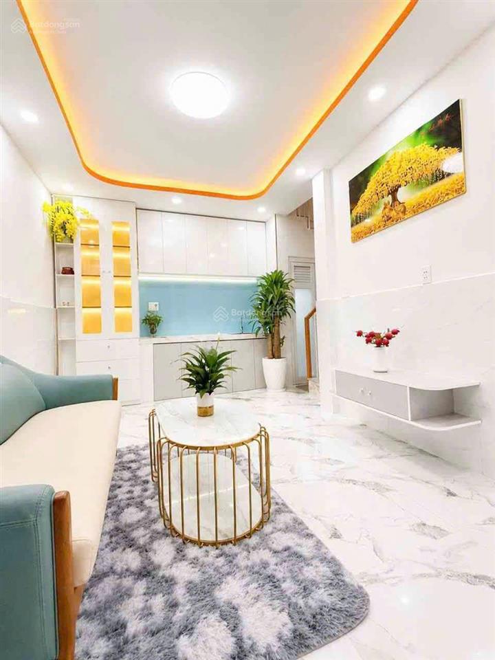3 tỷ 980 nhà 4 tầng âu dương lân quận 8