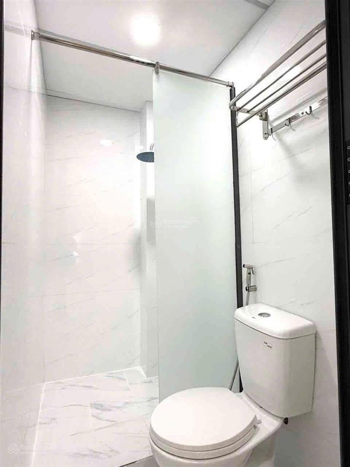 3 tỷ 980 nhà 4 tầng âu dương lân quận 8