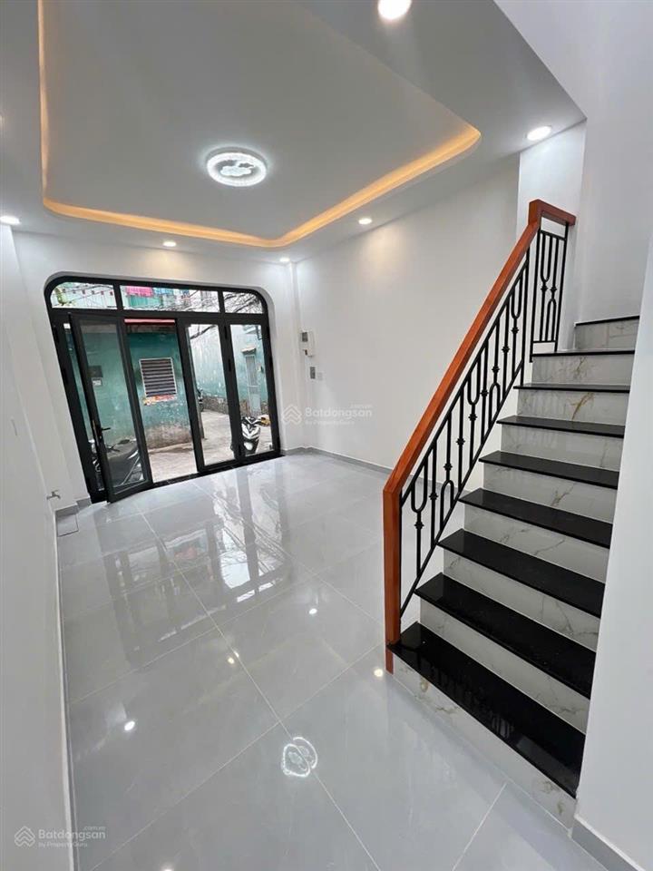 Bán nhà 2 tầng, hẻm 4m, 4pn 4wc, dt 61m2 giá 5,5 tỷ