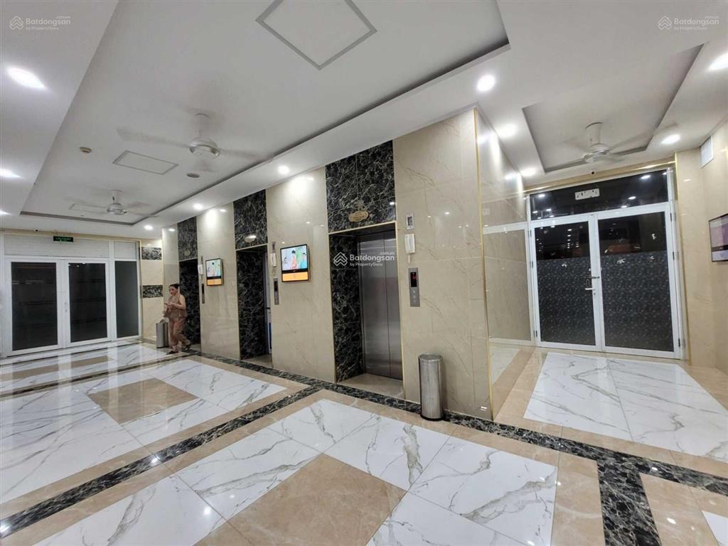 Cho thuê tầng 1 chân đế tòa nhà unimax, diện tích 35m2 chỉ giá thuê chỉ 6 triệu đồng/tháng