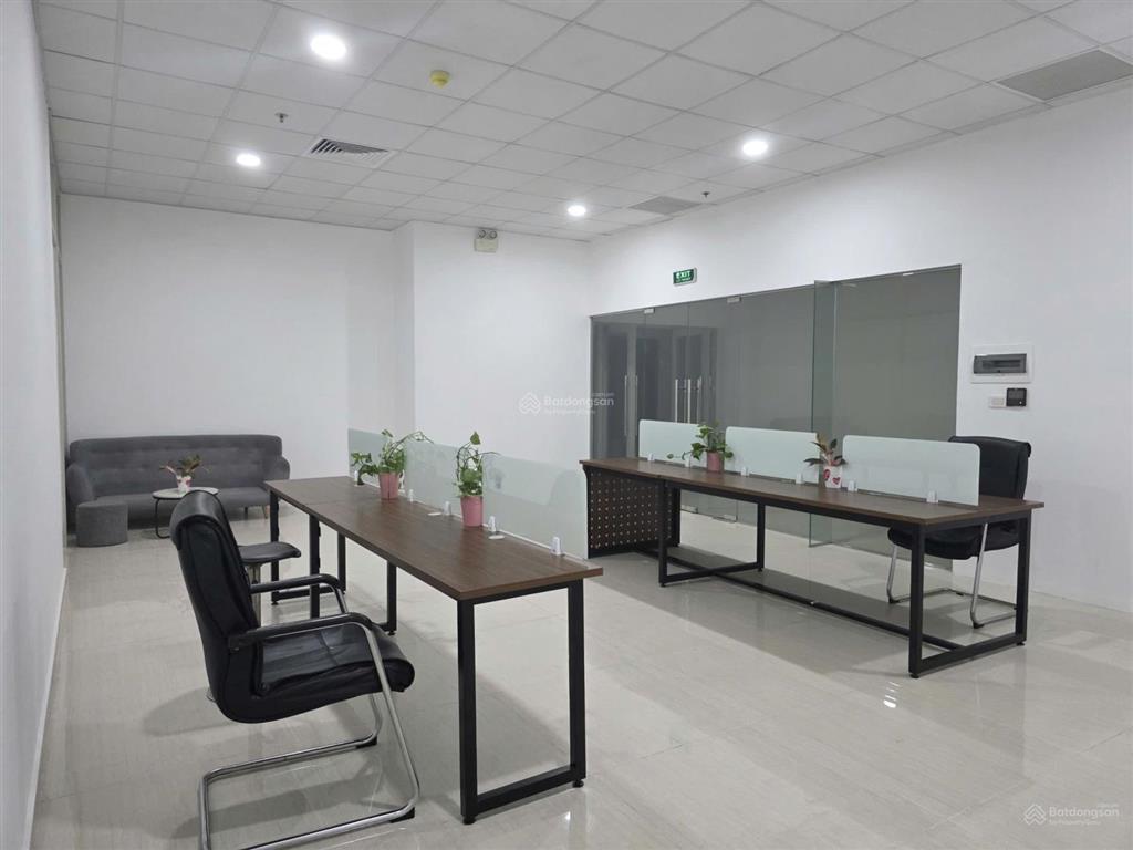 Cho thuê mặt bằng ia20 ciputra  giá chỉ 10 triệu đồng/tháng