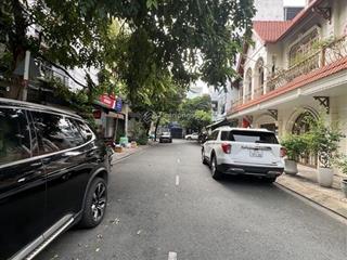 Siêu phẩm 4 tầng khu phân lô đồng bộ tân sơn nhì  dt 4 x 16m (64 m2), kết cấu 1 trệt 3 lầu.