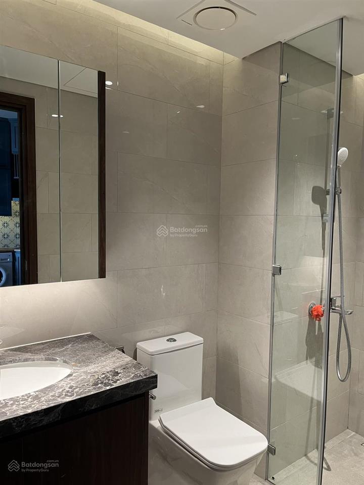Bán căn hộ 2 phòng ngủ swan bay, dt 65m2 nội thất cơ bản giá 2 tỷ950 view đẹp, không lỗi phong thủy