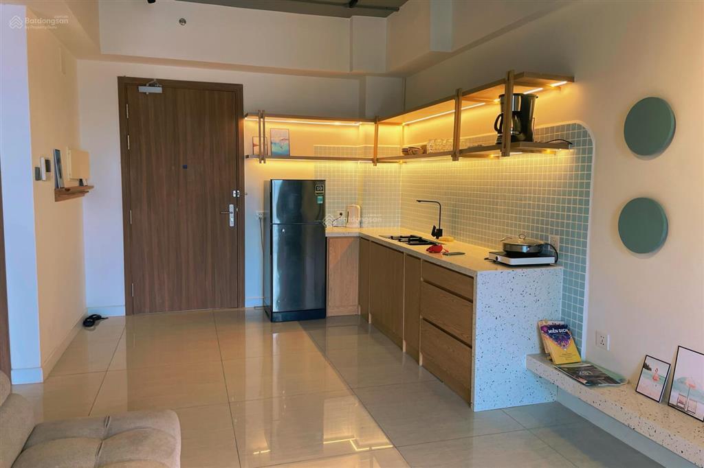 Bán căn hộ swanbay 2 phòng ngủ, 65m2, giá bán 3 tỷ full thuế phí + 5% sổ có nội thất