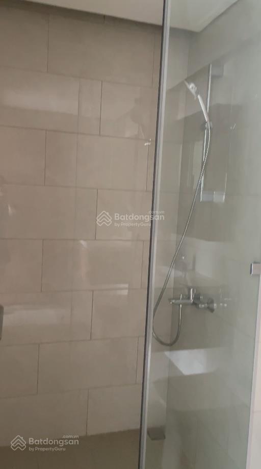 Bán căn hộ swanbay 2 phòng ngủ nội thất cơ bản diện tích 65m2 giá bán 3,1 tỷ bao hết thuế phí