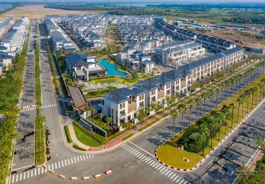 Hàng ngộp swanbay. nhà phố zone 8 dt 120m2 giá bán nhanh 8,5tỷ giá full thuế phí chuyển nhượng
