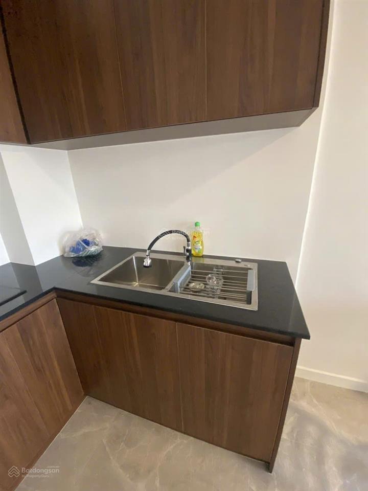 Cho thuê căn 1 phòng ngủ swanbay dt 48m2, giá 5,5 triệu bao gồm phí dịch vụ