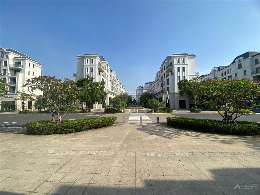 Cần tiền bán gấp shophouse dt 336m2 vị trí đẹp và giá tốt nhất dự án swanbay  chỉ 15,5 tỷ