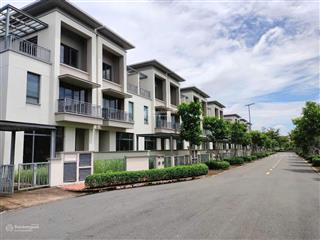 Bán nhà phố swanpark 6.3mx17m vị trí đẹp giá bán full 4,5 tỷ, bao gồm thuế phí chuyển nhượng