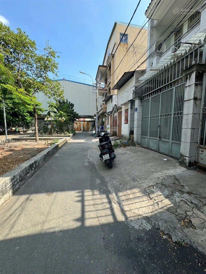 Khuôn đất ngang 8x19m khu phân lô biệt thự gần khu 38ha phan văn hớn