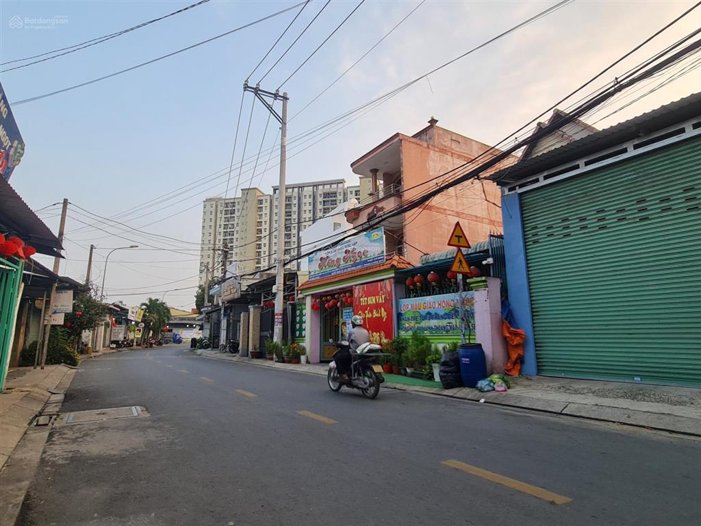 Nhà mặt tiền đường trần thị hè  4x25m có dòng tiền  kinh doanh đa ngành nghề
