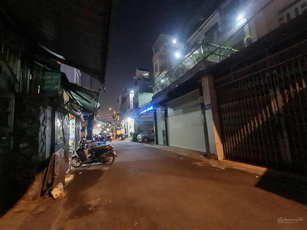 Nhà ngay khu chợ lạc quang 4,2x25m  sát mặt tiền trường chinh  khu kinh doanh sầm uất  xây chdv
