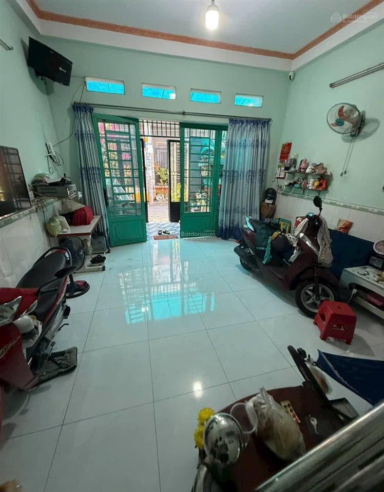 Nhà cũ tiện xây mới 4x20m vuông vức song hành trung mỹ tâynguyễn ảnh thủ đường nhựa xe hơi thông