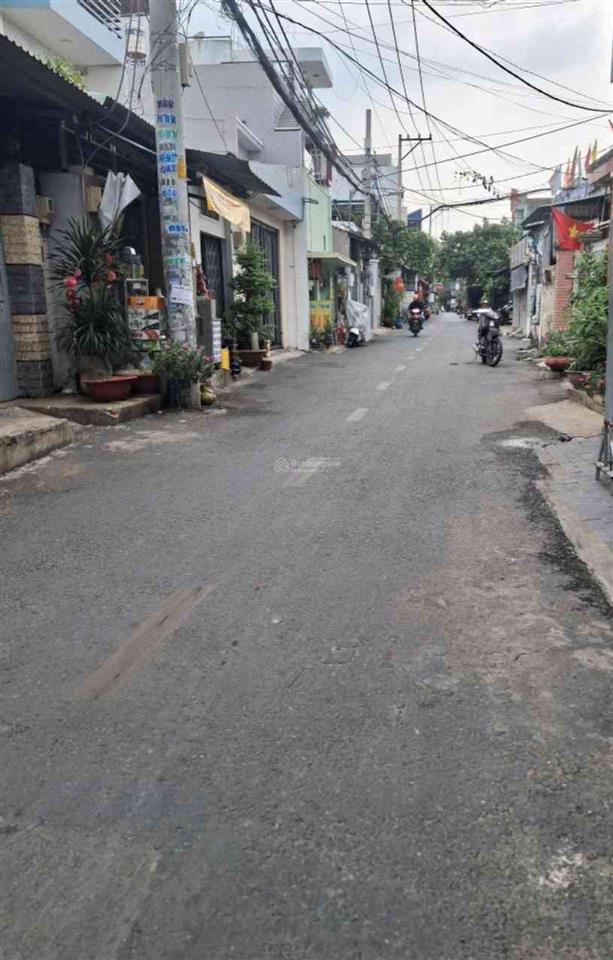 Đất trống tiện xây mới mặt tiền tân thới nhất 13 sát trường chinh 4,3 nở hậu 5.3x18m chỉ 8 đồng