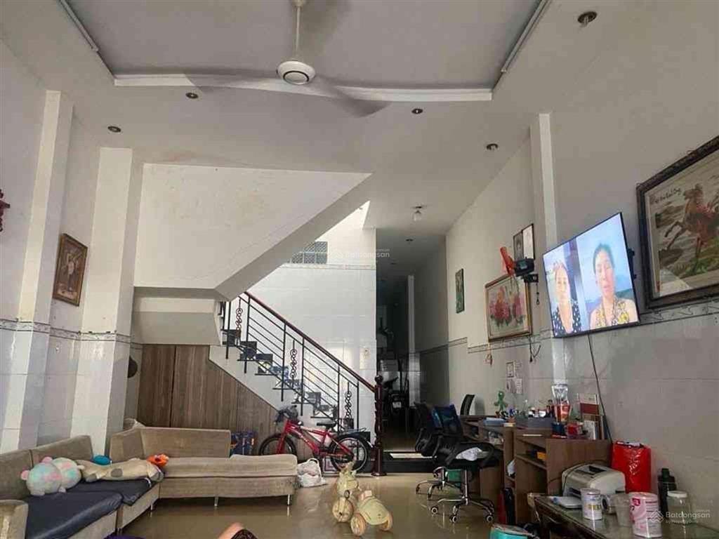 Nhà chợ lạc quang khu bàn cờ kinh doanh buôn bán  ngang gần 5m 4pn nhỉnh 8 tỷ
