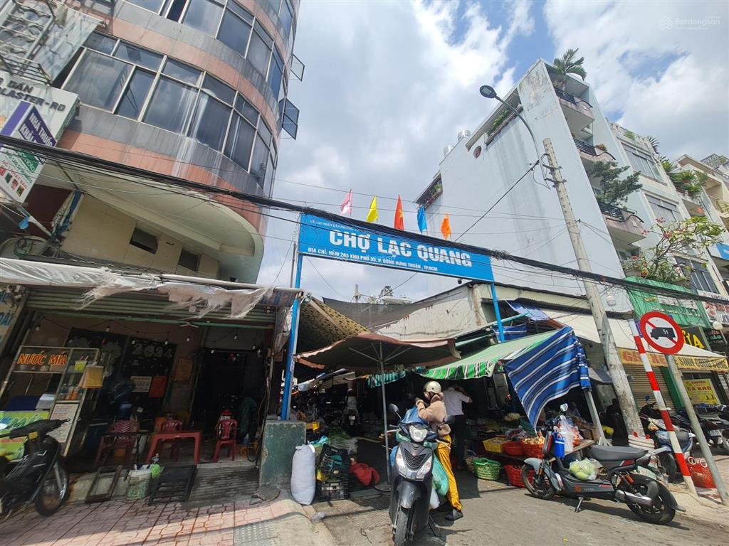 Nhà chợ lạc quang khu bàn cờ kinh doanh buôn bán  ngang gần 5m 4pn nhỉnh 8 tỷ