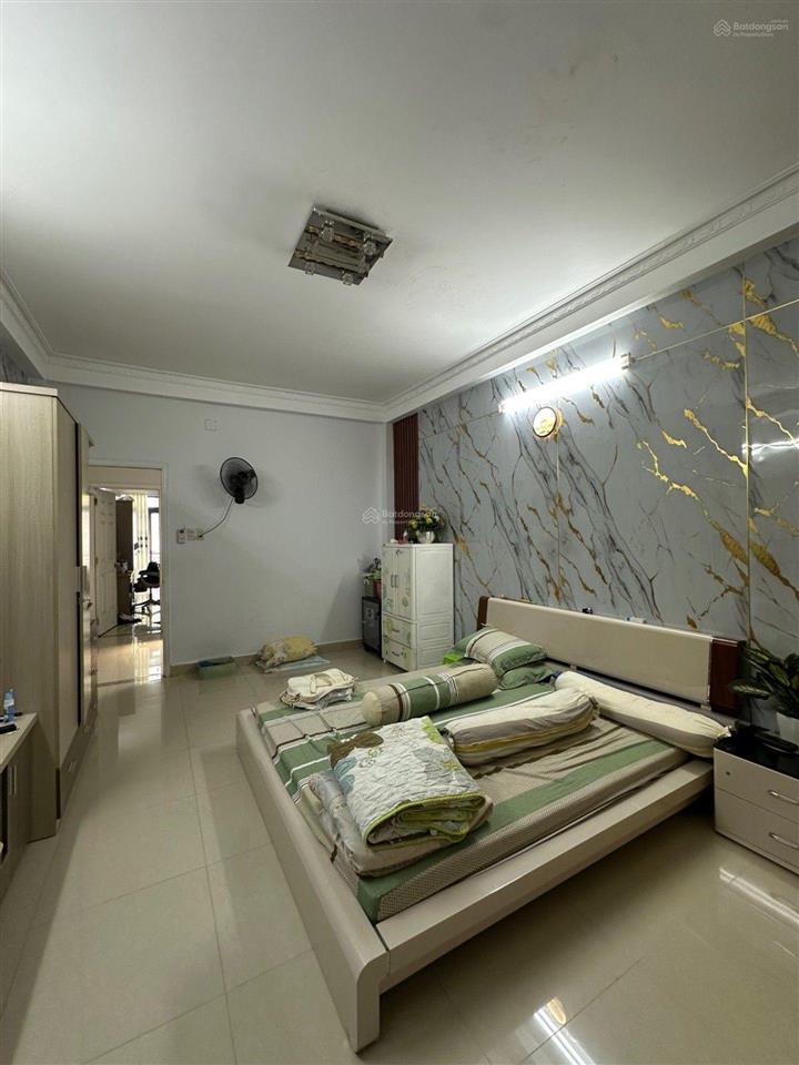 Nhà 3 tầng phan văn hớn  trường chinh cn 80m2  3pn  xe hơi vào nhà
