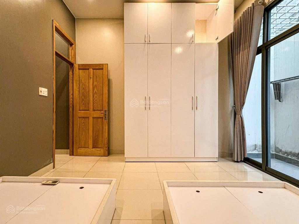 Nhà đẹp 3 tầng 114m² sát mặt tiền đường song hành  nguyễn văn quá  4pn  chỉ 6.6 tỷ