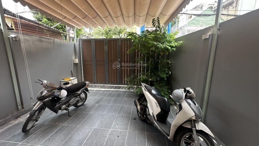 Chỉ hơn 50tr/m2 ngang 5.5m  136m2 gần mặt tiền đường tân thới nhất  chợ lạc quang