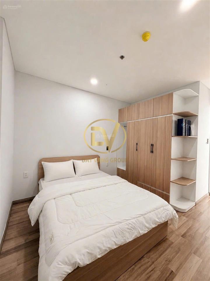 Cho thuê căn hộ 2pn cao cấp monarchy  view đẹp | full nội thất