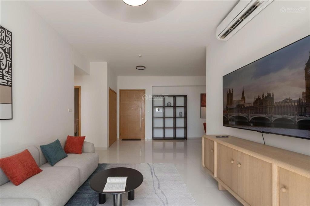 Chính chủ bán căn hộ the vista 2pn nhà đẹp mới sửa