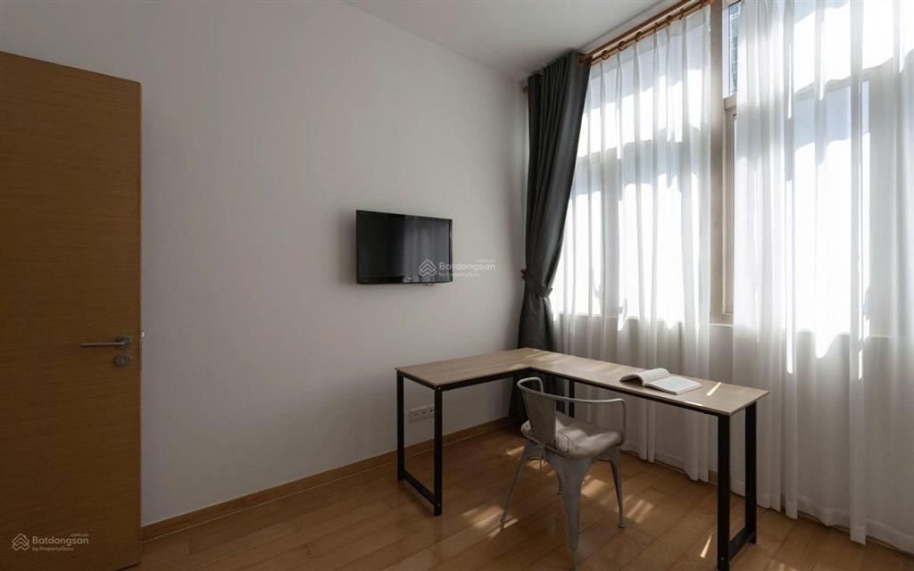 Chính chủ bán căn hộ the vista 2pn nhà đẹp mới sửa