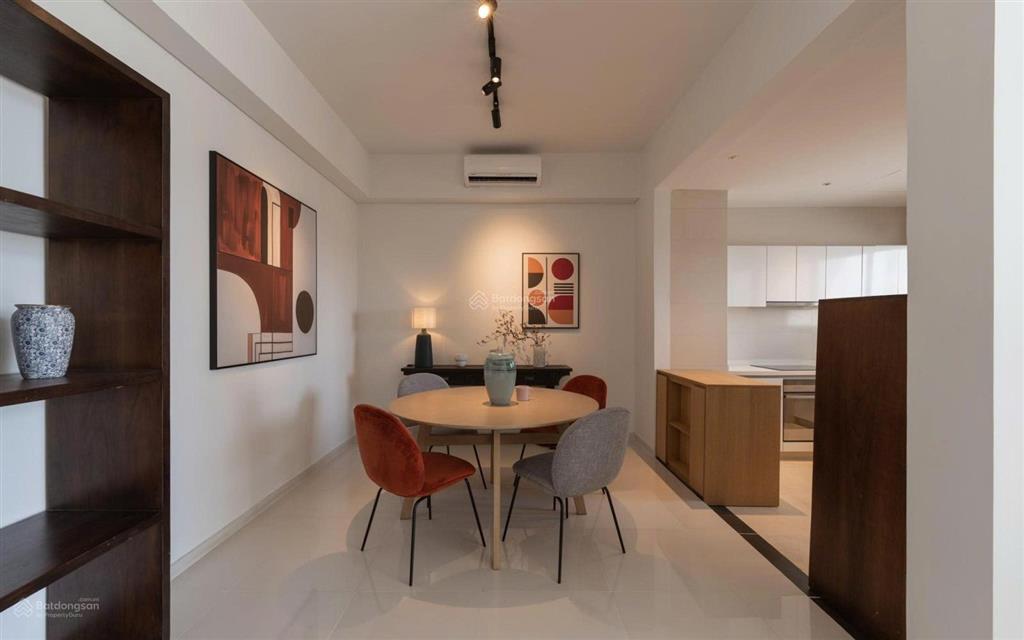 Chính chủ bán căn hộ the vista 2pn nhà đẹp mới sửa