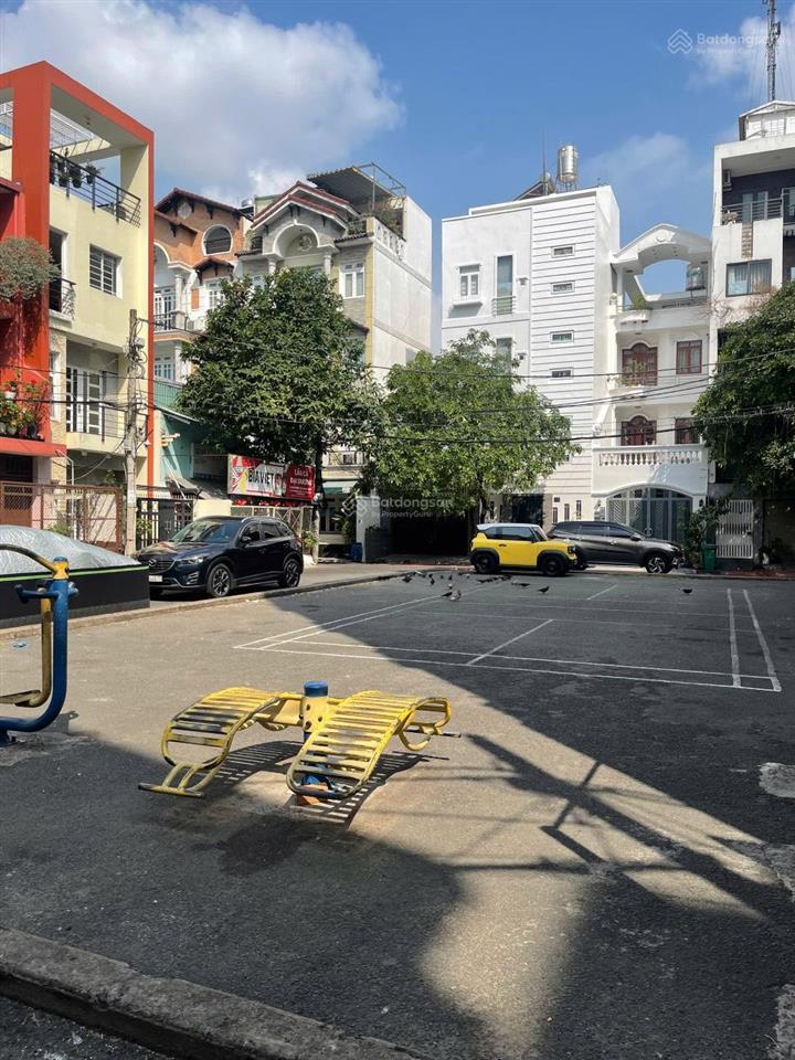 Quận phú nhuận  sát bên khu đẳng cấp phan xích long 82m2 [ 7m x 12m ]cv thoáng mát ngày đêm 25 tỷ