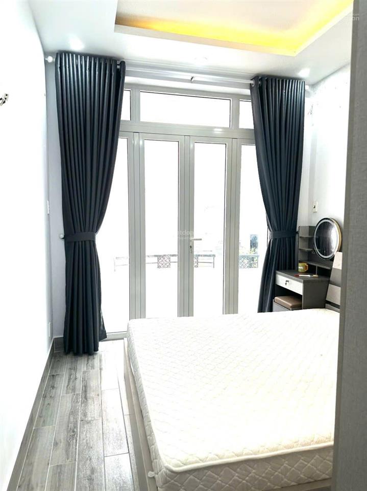 Nhỉnh 6 tỷ sở hữu ngay nhà mới keng, 3 tầng hxh 4pnnguyễn cảnh chân tt quận 1