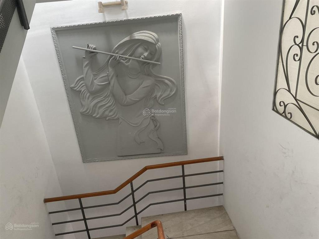 Villa một đời chủ  khu sang trọng gần sân bay tân sơn nhất 156m2 gara oto  hẻm 8 m 27 tỷ tl