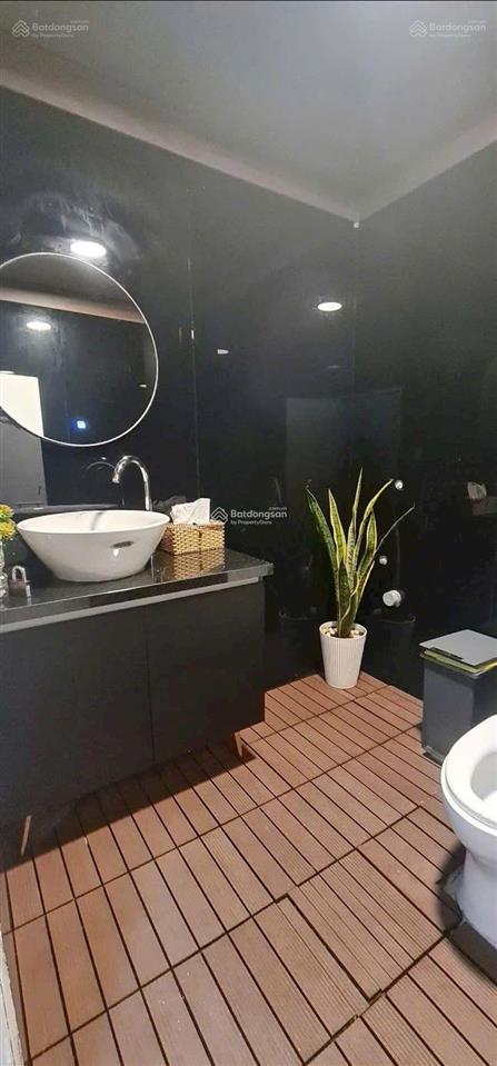 Nhà đẹp ngay khu phố nhật kd sầm uất ngày đêm, 4 tầng 44m2 dòng tiền ổn định 500tr nhỉnh 15 tỷ xíu.