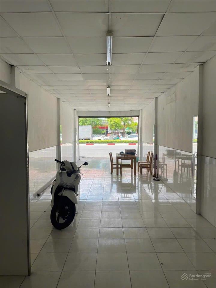 Mặt tiền cộng hòa p4 tân bình 71m² ngang 4m khu xây cao tầng giảm mạnh gần 9 tỷ